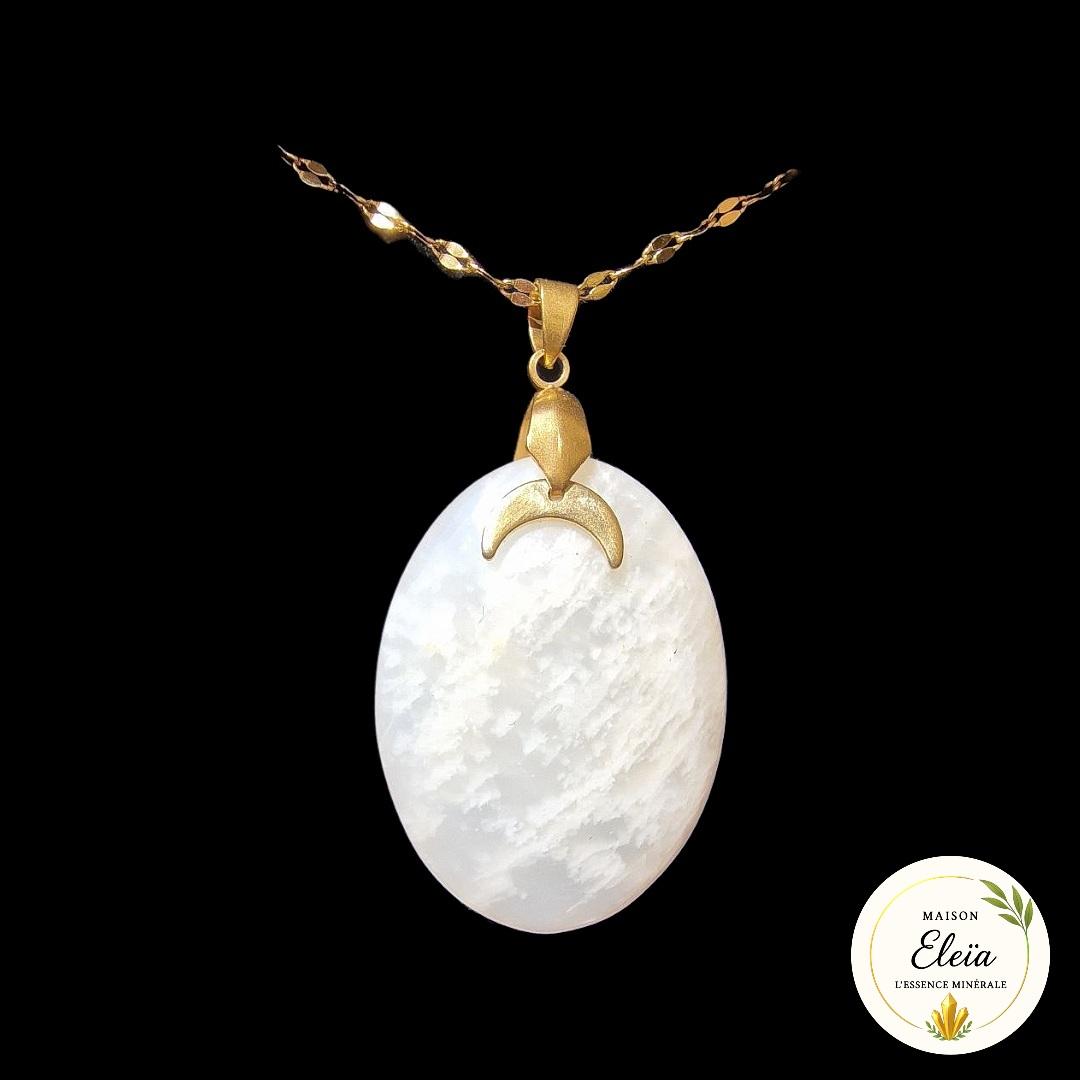 Collier Pierre de Lune Beige – Élégance Intemporelle