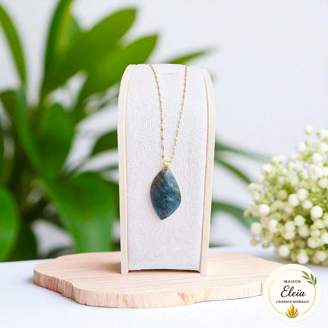 Collier "Éclat de Feuille" - Labradorite Madagascar