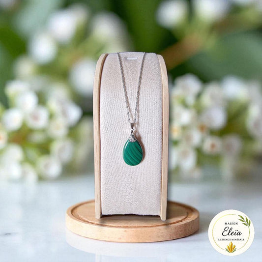 Collier Malachite Naturelle – Zircons & Acier Inoxydable – « Éclat Précieux »