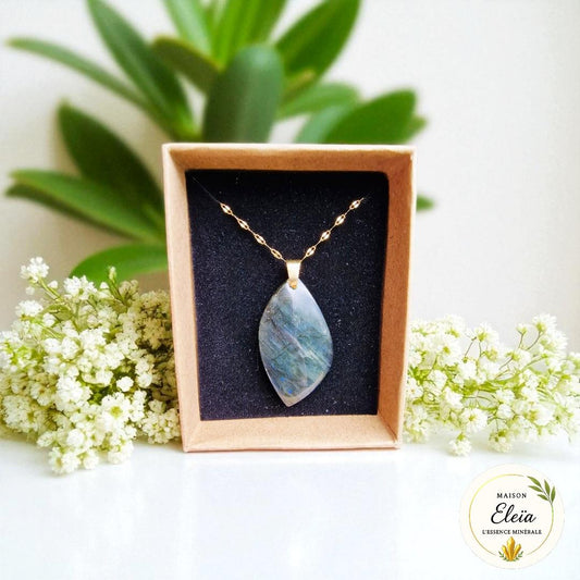 Collier "Éclat de Feuille" - Labradorite Madagascar