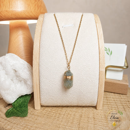 Collier Labradorite Femme Acier Inoxydable Doré – Pierre Naturelle Madagascar – Pendentif Pointe 20 mm